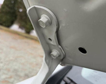 Білий Кіа Niro, об'ємом двигуна 0 л та пробігом 141 тис. км за 19499 $, фото 77 на Automoto.ua