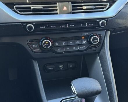 Білий Кіа Niro, об'ємом двигуна 1.6 л та пробігом 37 тис. км за 19700 $, фото 13 на Automoto.ua