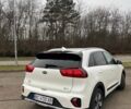 Білий Кіа Niro, об'ємом двигуна 1.58 л та пробігом 73 тис. км за 18700 $, фото 11 на Automoto.ua