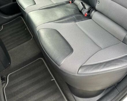 Білий Кіа Niro, об'ємом двигуна 0 л та пробігом 147 тис. км за 18800 $, фото 49 на Automoto.ua