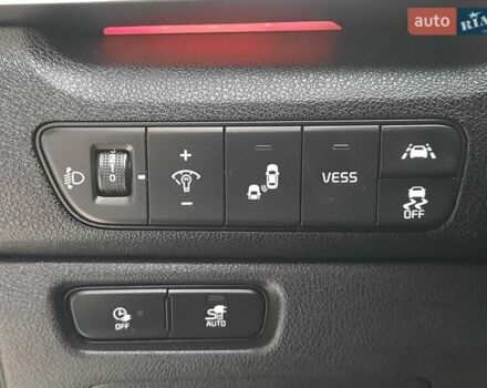 Белый Киа Niro, объемом двигателя 0 л и пробегом 112 тыс. км за 19500 $, фото 16 на Automoto.ua