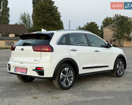 Киа Niro 2020 в Новой Ушице на Automoto.ua Белый Киа Niro, объемом двигателя 0 л и пробегом 152 тыс. км за 18500 $, фото 12 на Automoto.ua