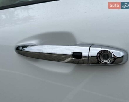 Белый Киа Niro, объемом двигателя 0 л и пробегом 146 тыс. км за 19799 $, фото 3 на Automoto.ua