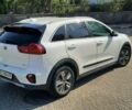 Белый Киа Niro, объемом двигателя 1.58 л и пробегом 64 тыс. км за 18900 $, фото 3 на Automoto.ua