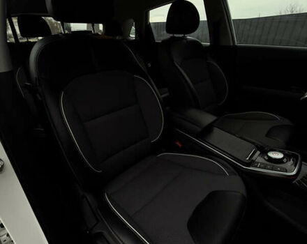 Белый Киа Niro, объемом двигателя 0 л и пробегом 172 тыс. км за 17500 $, фото 58 на Automoto.ua