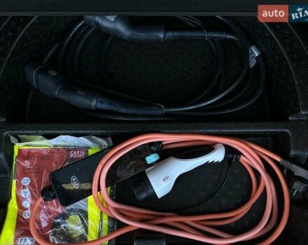 Білий Кіа Niro, об'ємом двигуна 0 л та пробігом 62 тис. км за 24400 $, фото 76 на Automoto.ua