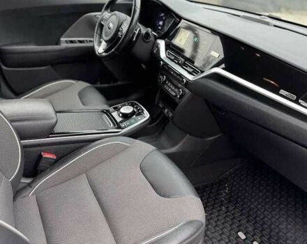 Белый Киа Niro, объемом двигателя 0 л и пробегом 146 тыс. км за 14000 $, фото 9 на Automoto.ua