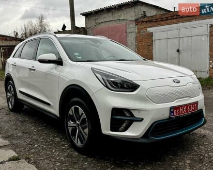 Белый Киа Niro, объемом двигателя 0 л и пробегом 160 тыс. км за 18850 $, фото 1 на Automoto.ua