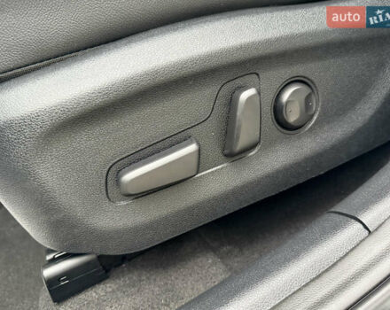 Білий Кіа Niro, об'ємом двигуна 0 л та пробігом 141 тис. км за 19499 $, фото 31 на Automoto.ua