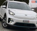 Білий Кіа Niro, об'ємом двигуна 0 л та пробігом 141 тис. км за 19499 $, фото 8 на Automoto.ua