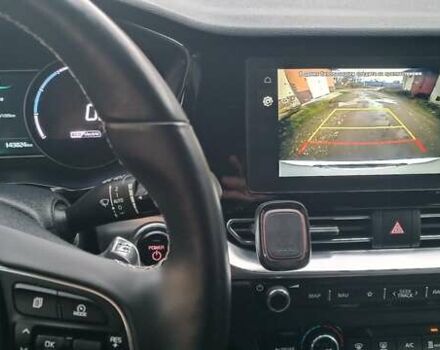 Белый Киа Niro, объемом двигателя 0 л и пробегом 144 тыс. км за 18800 $, фото 1 на Automoto.ua