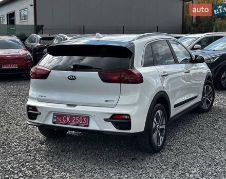 Киа Niro 2020 в Львове на Automoto.ua Белый Киа Niro, объемом двигателя 0 л и пробегом 95 тыс. км за 20450 $, фото 11 на Automoto.ua