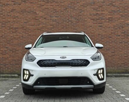 Киа Niro 2020 в Житомире на Automoto.ua Белый Киа Niro, объемом двигателя 1.6 л и пробегом 44 тыс. км за 18400 $, фото 1 на Automoto.ua