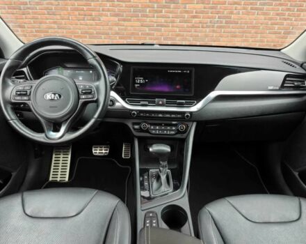 Киа Niro 2020 в Житомире на Automoto.ua Белый Киа Niro, объемом двигателя 1.6 л и пробегом 44 тыс. км за 18400 $, фото 8 на Automoto.ua