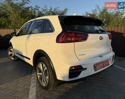 Білий Кіа Niro, об'ємом двигуна 0 л та пробігом 169 тис. км за 18200 $, фото 11 на Automoto.ua
