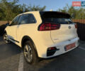 Білий Кіа Niro, об'ємом двигуна 0 л та пробігом 169 тис. км за 18200 $, фото 11 на Automoto.ua