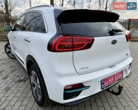Білий Кіа Niro, об'ємом двигуна 0 л та пробігом 89 тис. км за 18950 $, фото 15 на Automoto.ua