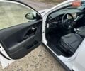 Білий Кіа Niro, об'ємом двигуна 0 л та пробігом 147 тис. км за 18800 $, фото 39 на Automoto.ua