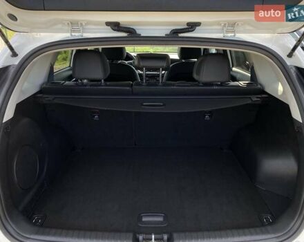 Білий Кіа Niro, об'ємом двигуна 0 л та пробігом 112 тис. км за 22900 $, фото 50 на Automoto.ua