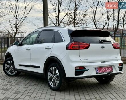 Білий Кіа Niro, об'ємом двигуна 0 л та пробігом 89 тис. км за 18950 $, фото 12 на Automoto.ua