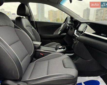 Киа Niro 2020 в Киеве на Automoto.ua Белый Киа Niro, объемом двигателя 0 л и пробегом 171 тыс. км за 18300 $, фото 29 на Automoto.ua