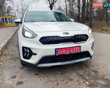 Білий Кіа Niro, об'ємом двигуна 1.6 л та пробігом 215 тис. км за 16800 $, фото 11 на Automoto.ua