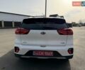 Белый Киа Niro, объемом двигателя 1.58 л и пробегом 200 тыс. км за 18600 $, фото 9 на Automoto.ua