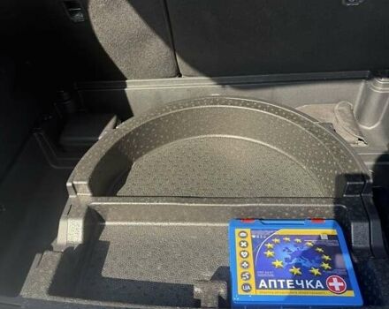 Білий Кіа Niro, об'ємом двигуна 0 л та пробігом 133 тис. км за 18500 $, фото 13 на Automoto.ua