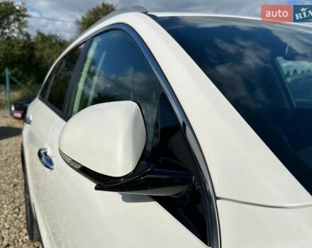Білий Кіа Niro, об'ємом двигуна 0 л та пробігом 62 тис. км за 24400 $, фото 24 на Automoto.ua
