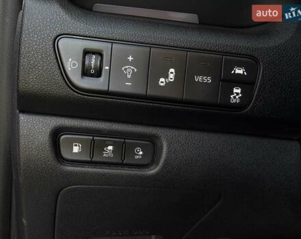 Белый Киа Niro, объемом двигателя 1.58 л и пробегом 200 тыс. км за 18600 $, фото 33 на Automoto.ua