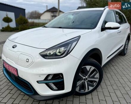 Білий Кіа Niro, об'ємом двигуна 0 л та пробігом 89 тис. км за 18950 $, фото 10 на Automoto.ua
