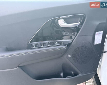 Белый Киа Niro, объемом двигателя 0 л и пробегом 130 тыс. км за 20999 $, фото 17 на Automoto.ua