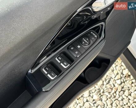 Киа Niro 2020 в Львове на Automoto.ua Белый Киа Niro, объемом двигателя 0 л и пробегом 95 тыс. км за 20450 $, фото 44 на Automoto.ua