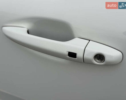 Киа Niro 2020 в Киеве на Automoto.ua Белый Киа Niro, объемом двигателя 0 л и пробегом 171 тыс. км за 18300 $, фото 14 на Automoto.ua