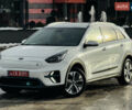 Білий Кіа Niro, об'ємом двигуна 0 л та пробігом 117 тис. км за 19750 $, фото 9 на Automoto.ua