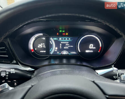 Белый Киа Niro, объемом двигателя 0 л и пробегом 116 тыс. км за 21000 $, фото 19 на Automoto.ua