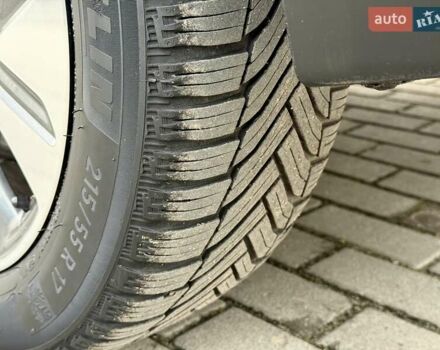 Білий Кіа Niro, об'ємом двигуна 0 л та пробігом 89 тис. км за 18950 $, фото 39 на Automoto.ua