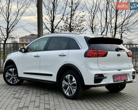 Білий Кіа Niro, об'ємом двигуна 0 л та пробігом 89 тис. км за 18950 $, фото 14 на Automoto.ua