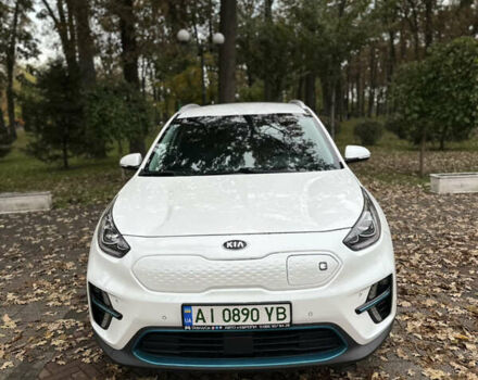 Киа Niro 2020 в Ирпене на Automoto.ua Белый Киа Niro, объемом двигателя 0 л и пробегом 79 тыс. км за 21000 $, фото 52 на Automoto.ua