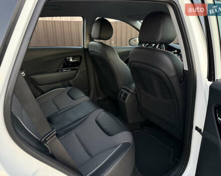 Белый Киа Niro, объемом двигателя 0 л и пробегом 114 тыс. км за 19350 $, фото 24 на Automoto.ua