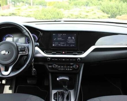 Белый Киа Niro, объемом двигателя 0 л и пробегом 86 тыс. км за 9100 $, фото 5 на Automoto.ua