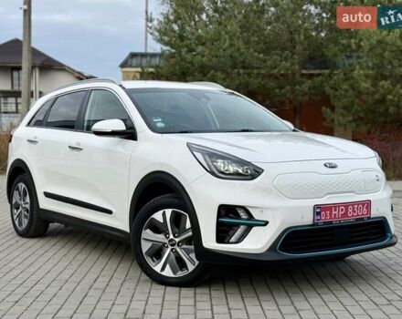 Білий Кіа Niro, об'ємом двигуна 0 л та пробігом 89 тис. км за 18950 $, фото 1 на Automoto.ua