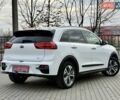 Білий Кіа Niro, об'ємом двигуна 0 л та пробігом 89 тис. км за 18950 $, фото 18 на Automoto.ua