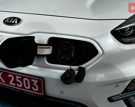 Киа Niro 2020 в Львове на Automoto.ua Белый Киа Niro, объемом двигателя 0 л и пробегом 95 тыс. км за 20450 $, фото 45 на Automoto.ua