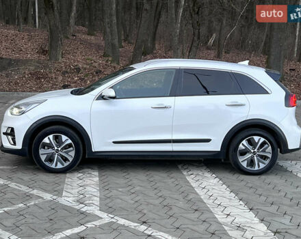 Белый Киа Niro, объемом двигателя 0 л и пробегом 103 тыс. км за 19500 $, фото 15 на Automoto.ua