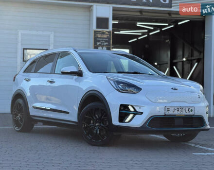 Киа Niro 2020 в Киеве на Automoto.ua Белый Киа Niro, объемом двигателя 0 л и пробегом 151 тыс. км за 19600 $, фото 2 на Automoto.ua
