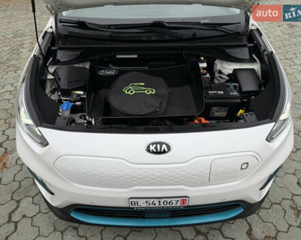 Білий Кіа Niro, об'ємом двигуна 0 л та пробігом 141 тис. км за 19499 $, фото 72 на Automoto.ua