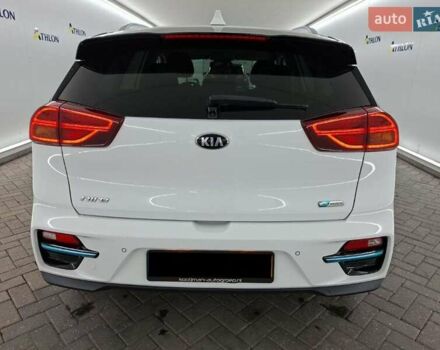 Білий Кіа Niro, об'ємом двигуна 0 л та пробігом 111 тис. км за 19846 $, фото 8 на Automoto.ua