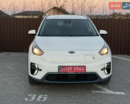 Белый Киа Niro, объемом двигателя 0 л и пробегом 114 тыс. км за 19350 $, фото 5 на Automoto.ua