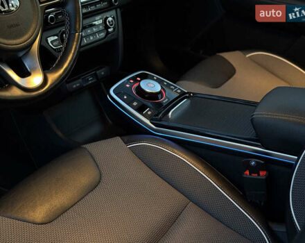 Киа Niro 2020 в Новой Ушице на Automoto.ua Белый Киа Niro, объемом двигателя 0 л и пробегом 152 тыс. км за 18500 $, фото 38 на Automoto.ua